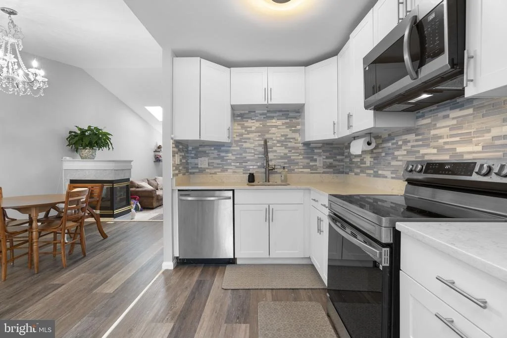 Photo of 287 NORTH DRIVE
