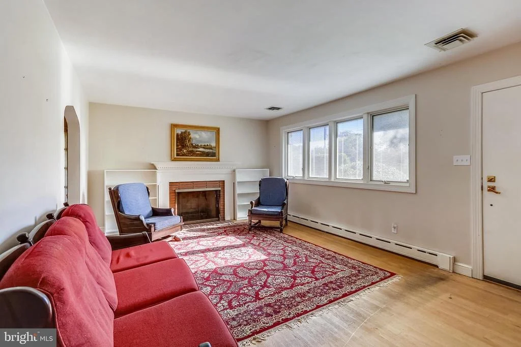 Photo of 1904 FOREST DALE DRIVE