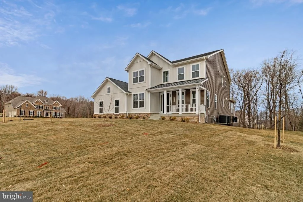 Photo of 2000 ARAM DRIVE