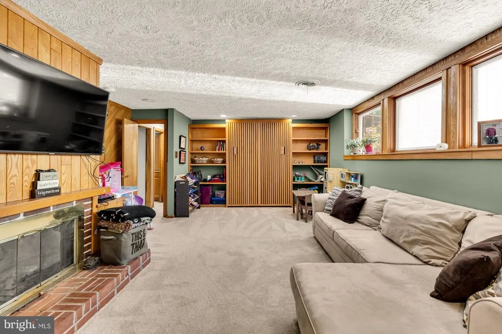Photo of 3018 PINE SPRING ROAD