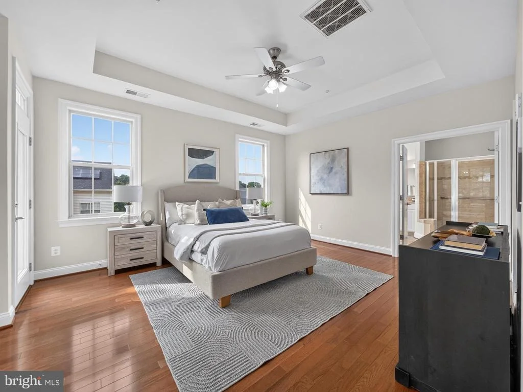 Photo of 3032 MOORE LANE