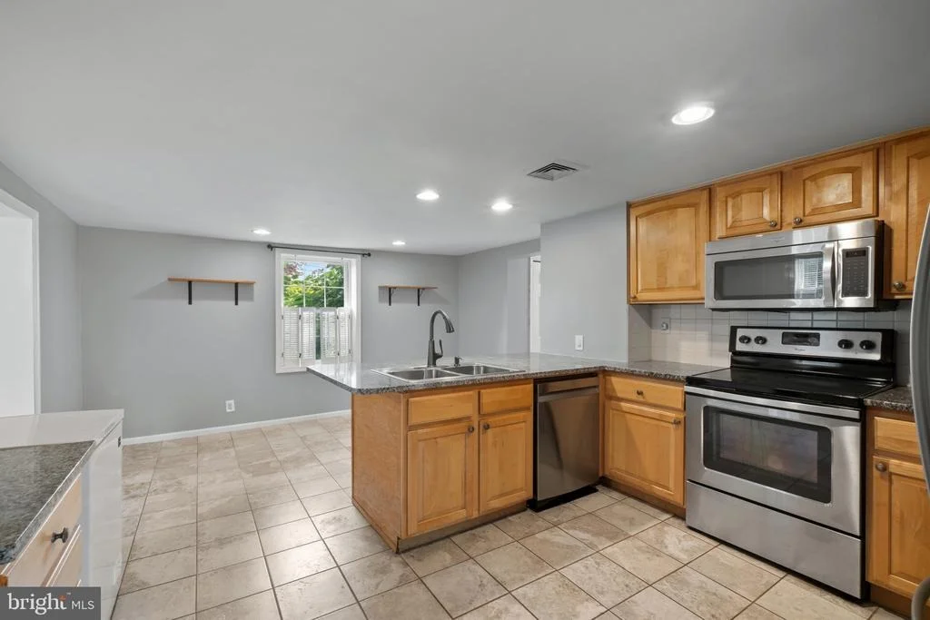 Photo of 14115 MANOR ROAD