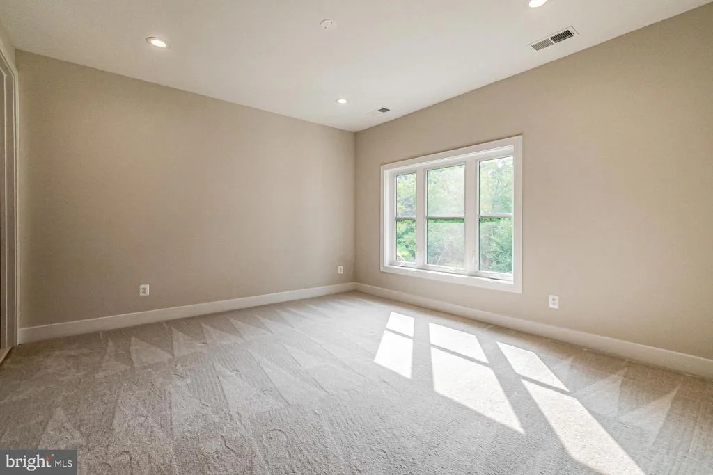 Photo of 1339 BEULAH ROAD