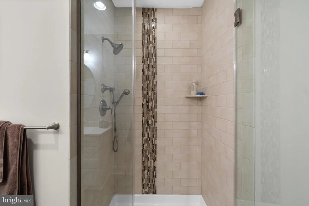 Photo of 1162 OAK VIEW DRIVE