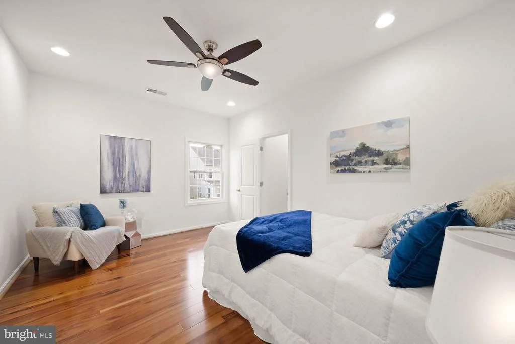 Photo of 23246 MINERVA DRIVE