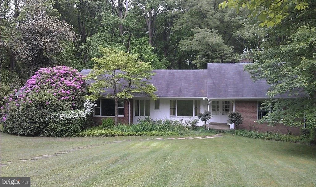 Photo of 334 ASHTON ROAD