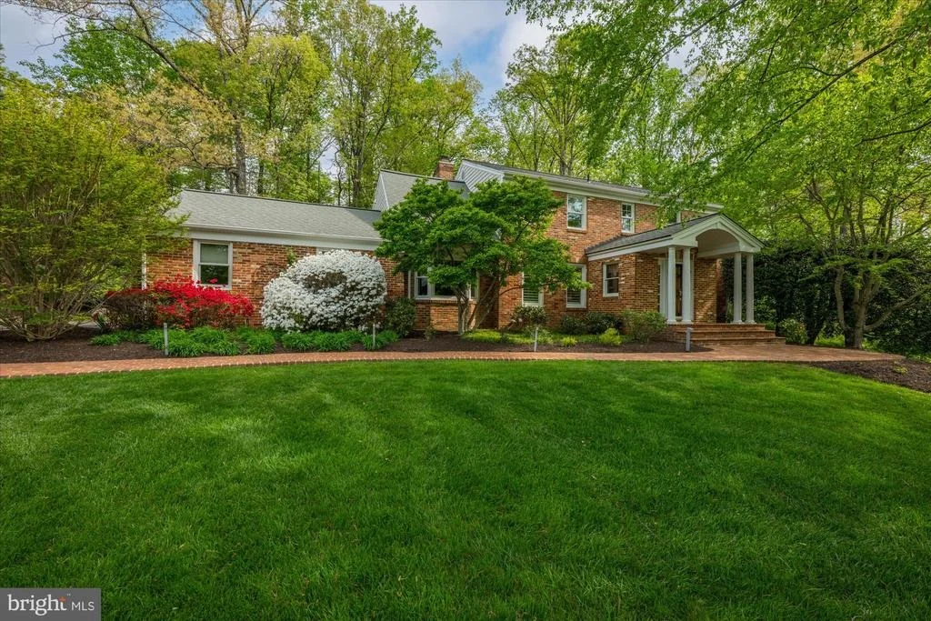Photo of 7908 FOXHOUND ROAD