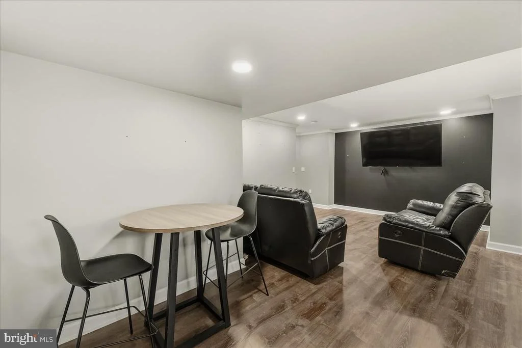 Photo of 24 TYOAKA DRIVE