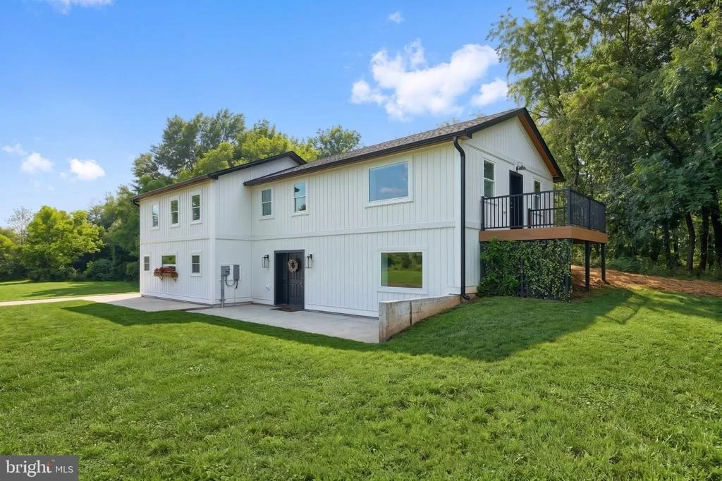 Photo of 1001 FREDERICK PIKE
