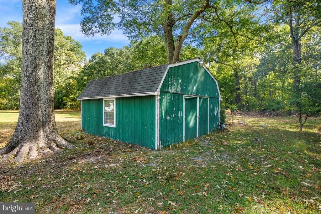 Photo of 4891 IDLEWILDE ROAD