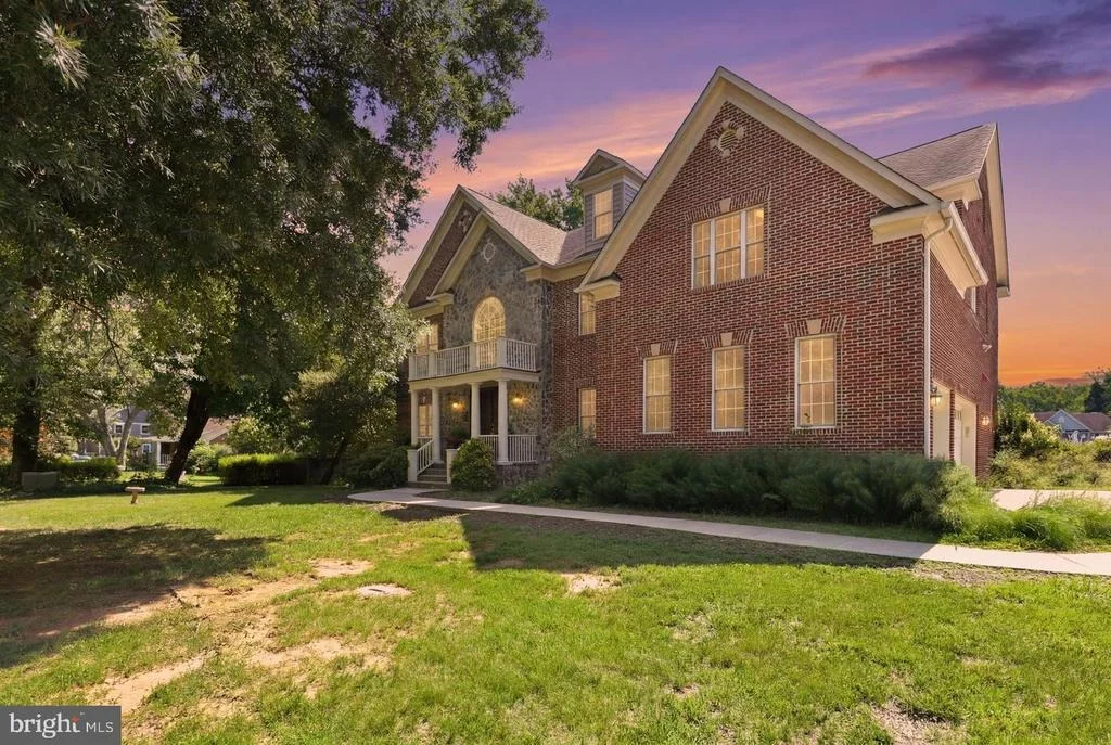 Photo of 8813 OAK LEAF DRIVE