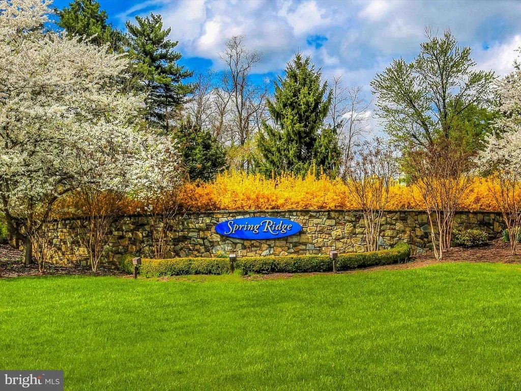 Photo of 6469 SADDLEBROOK LANE