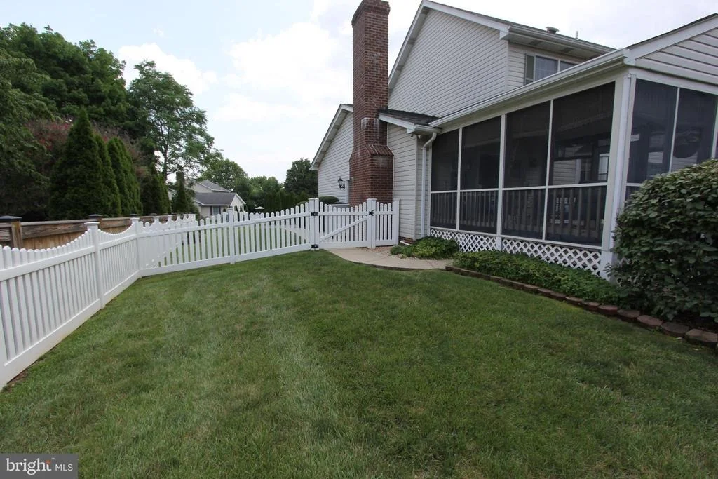 Photo of 6759 MEADOWSIDE DRIVE