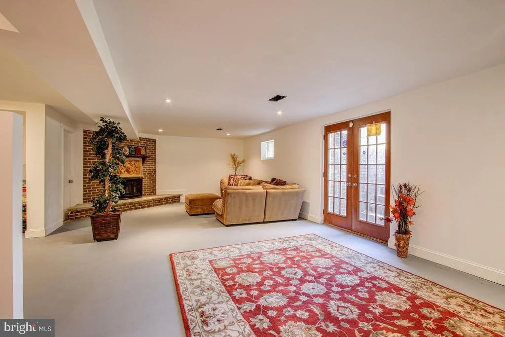 Photo of 14016 SCHAEFFER ROAD