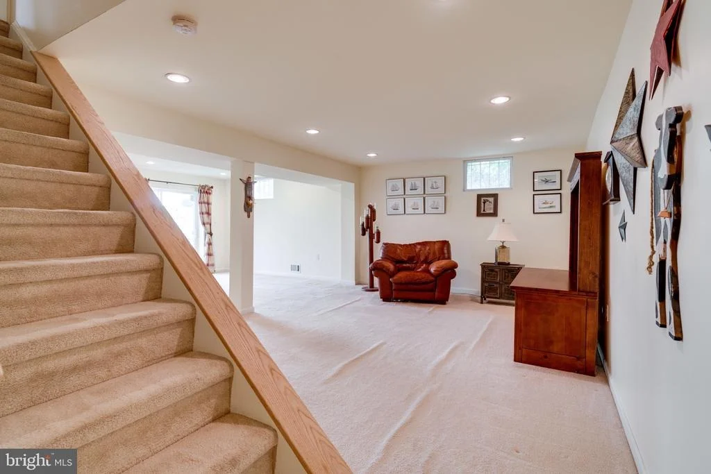 Photo of 7203 MING TREE COURT