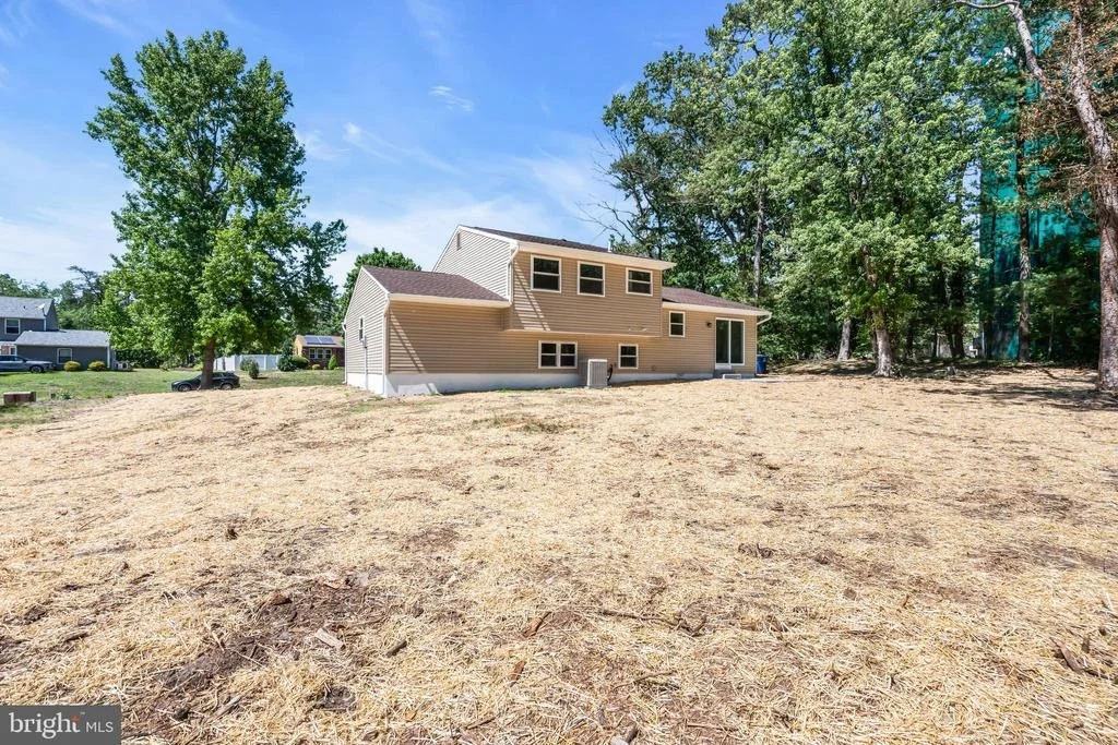 Photo of 143 OAK PINES BOULEVARD