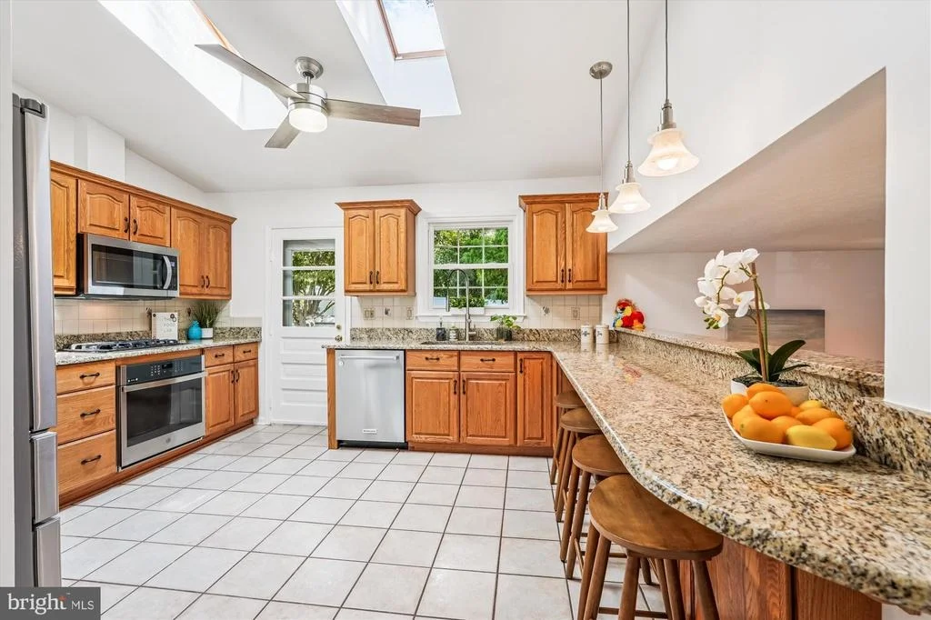 Photo of 2108 EDGEWARE STREET