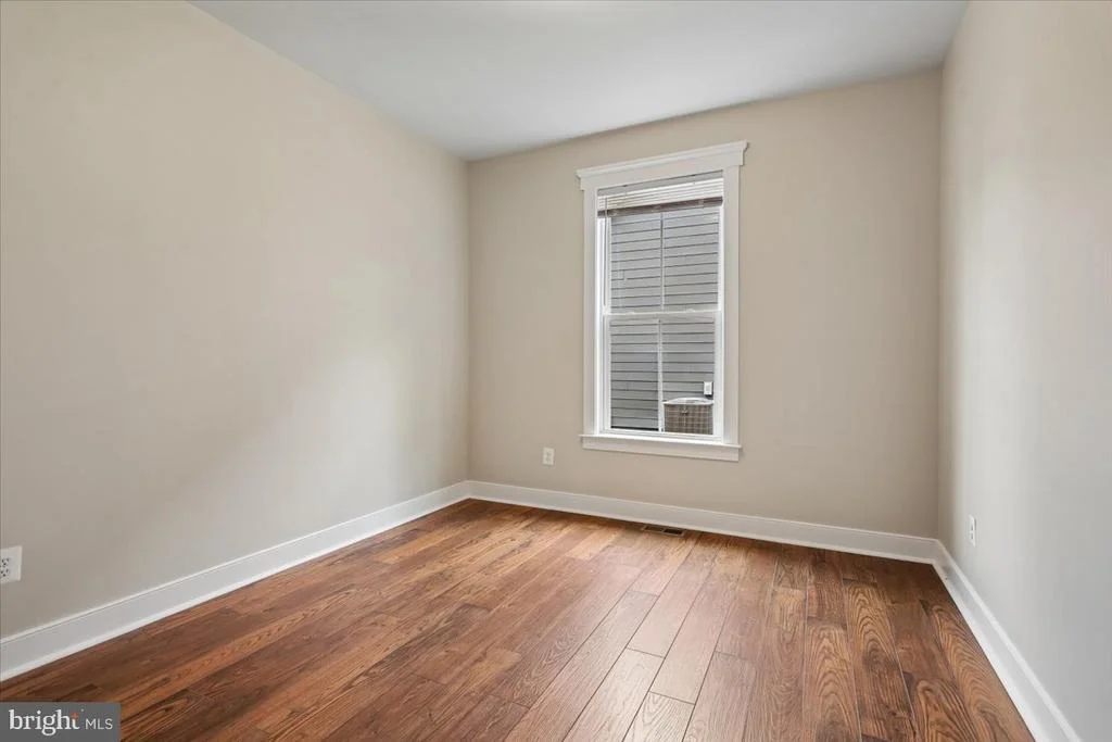 Photo of 1002 PIPERS BROOK DRIVE