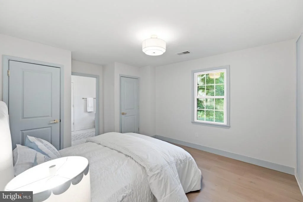 Photo of 5032 KING DAVID BOULEVARD