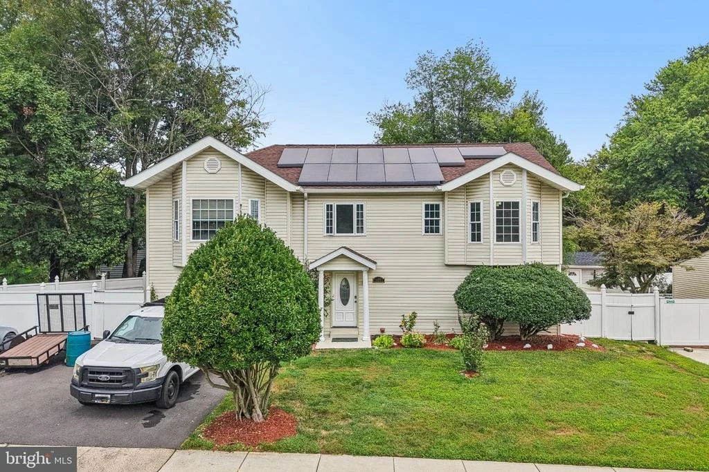 Photo of 19069 STALEYBRIDGE ROAD