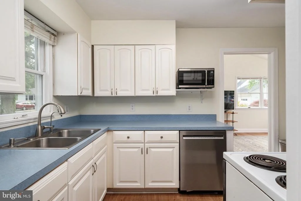 Photo of 812 BAY VIEW DRIVE