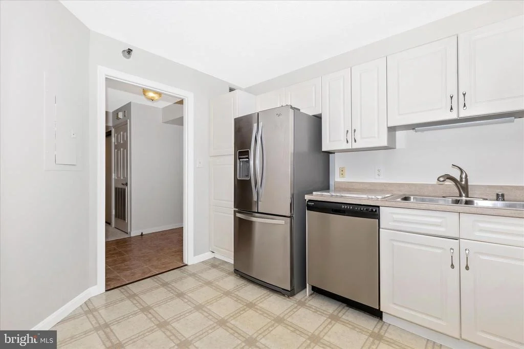 Photo of Unit 309 at 14809 PENNFIELD CIRCLE