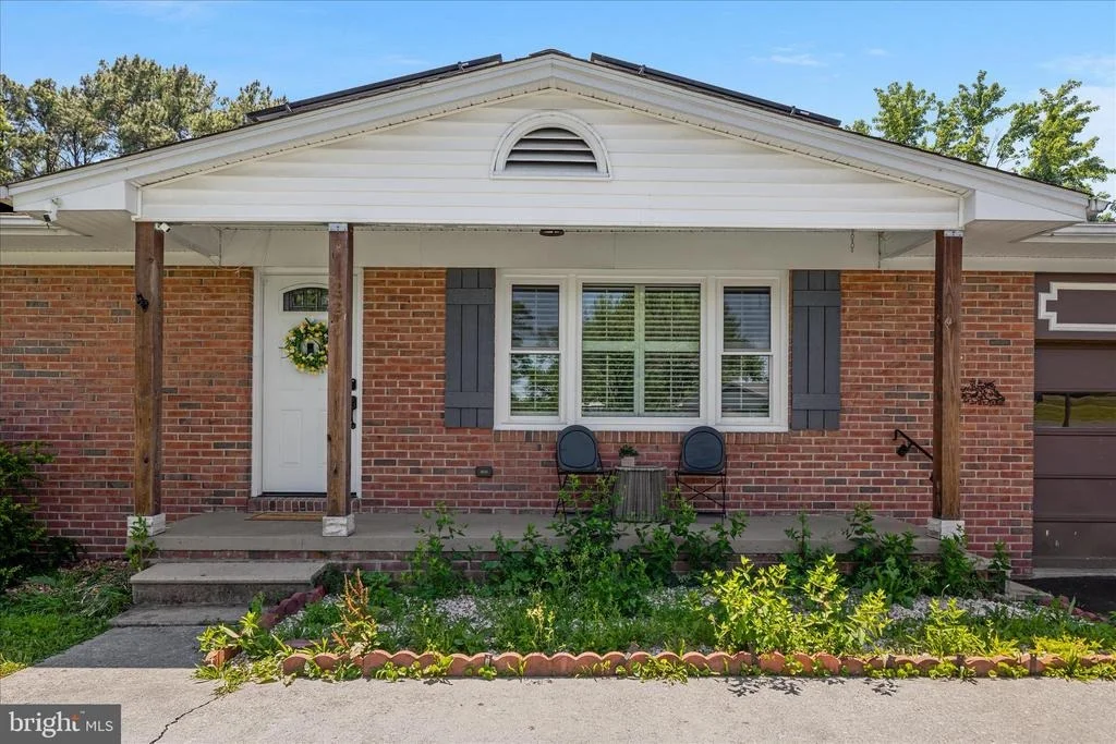 Photo of 224 FREDERICKTOWNE DRIVE