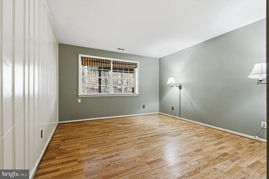 Photo of 901 NAVY ROAD
