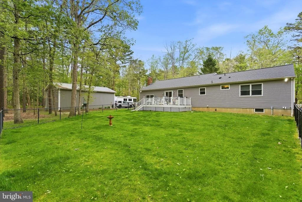 Photo of 33 RED OAK DRIVE