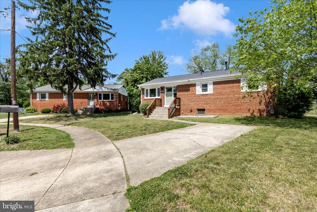 Photo of 5806 CHERYL LANE