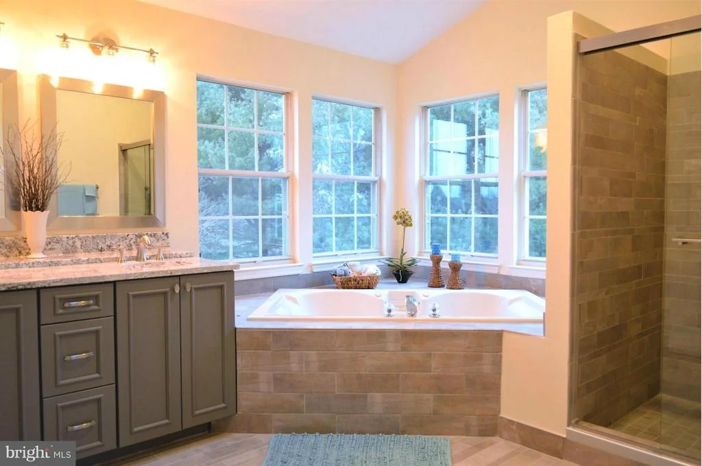 Photo of 6404 STREAM VALLEY WAY