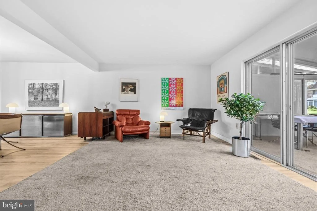 Photo of Unit 32F at 3590 GLENEAGLES DRIVE