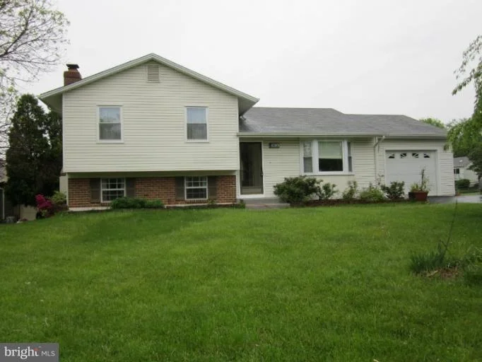 Photo of 8309 MOUNTAIN LAUREL LANE