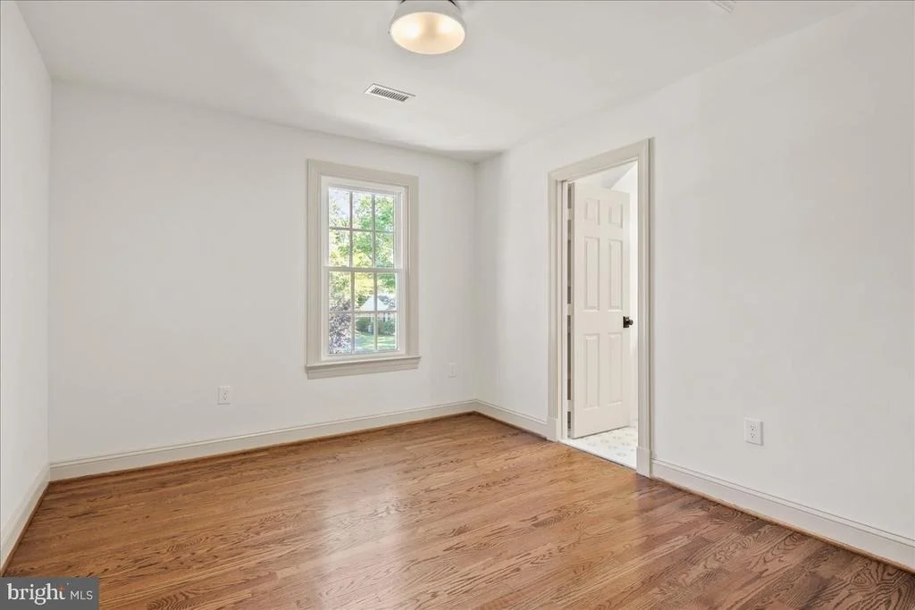 Photo of 9020 BEATTY DRIVE
