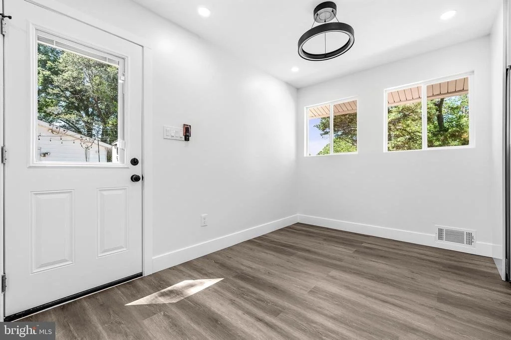 Photo of 4501 APPLE TREE DRIVE