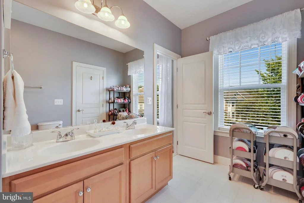 Photo of 22357 HARRIER LANE