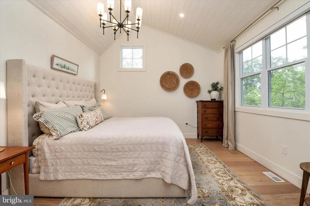 Photo of 934 N FOREST TRAIL