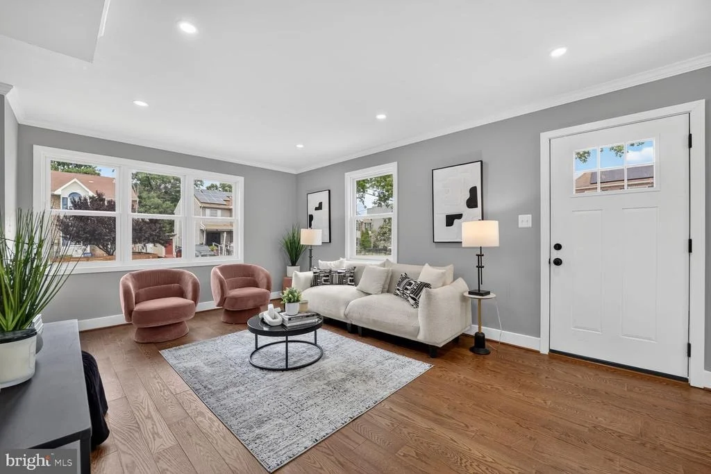 Photo of 1101 46TH PLACE SE