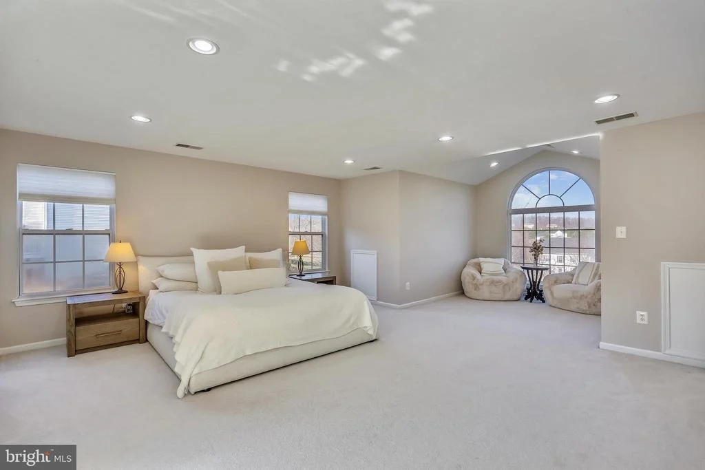 Photo of 9517 GREENEL ROAD