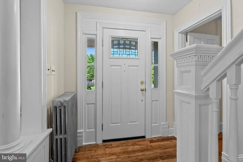 Photo of 6822 BUCKINGHAM LANE
