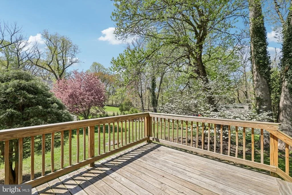 Photo of 2921 DUVALL ROAD