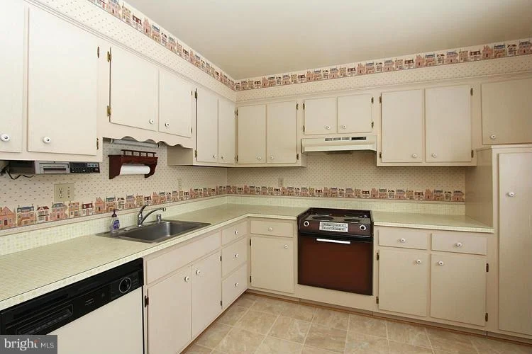 Photo of 7405 MILLER FALL ROAD