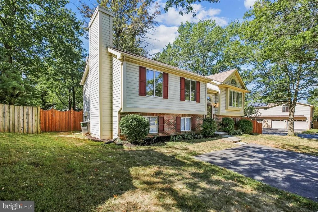 Photo of 11528 DRAGONFIRE WAY