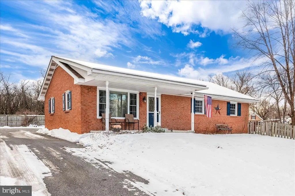 Photo of 15225 CLEAR SPRING ROAD