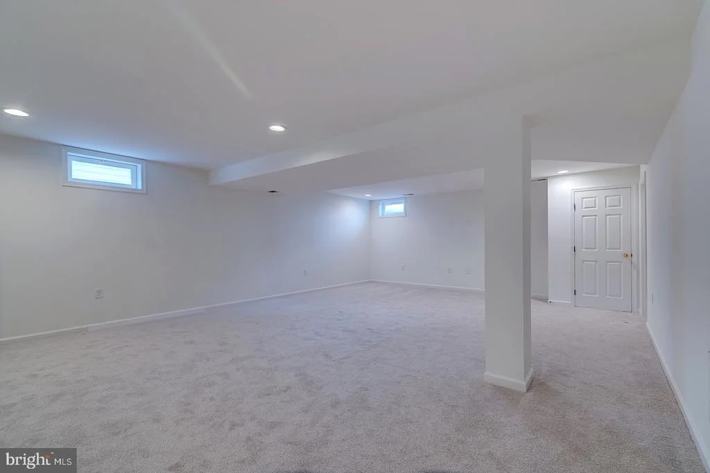 Photo of 327 CARLTON DRIVE