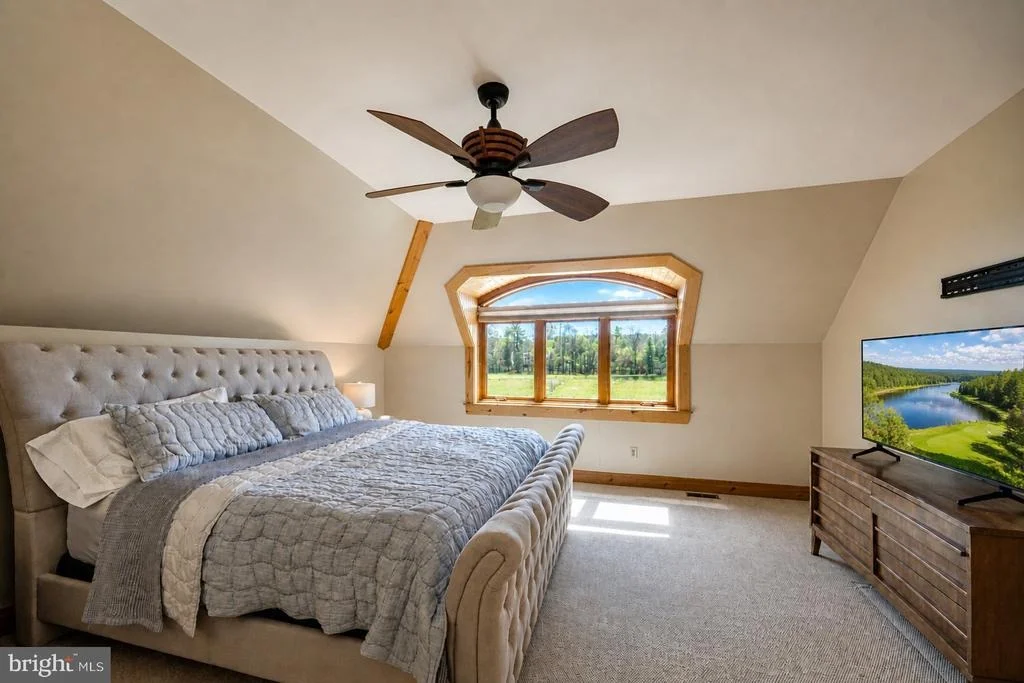 Photo of 282 LAKEFRONT LINKS DRIVE