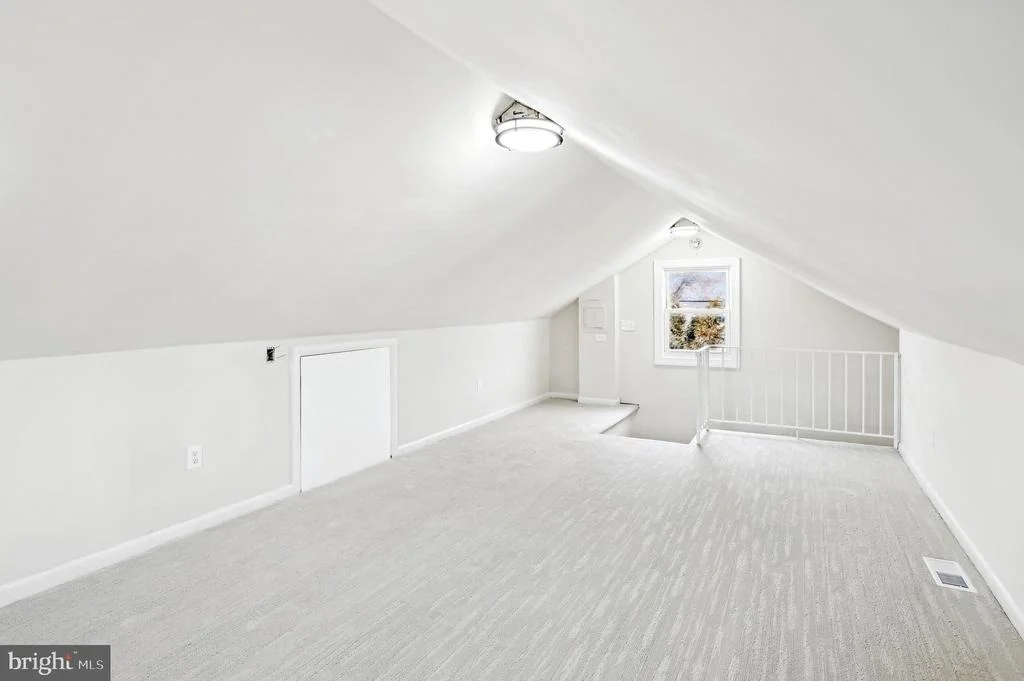 Photo of 10 HILLSIDE ROAD
