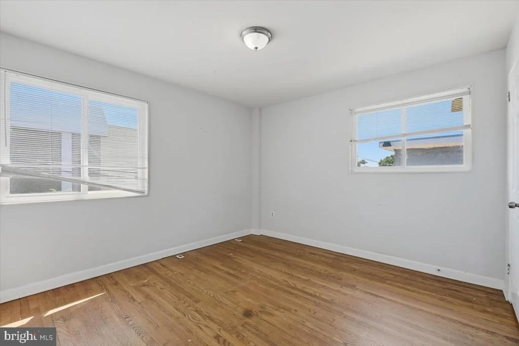 Photo of 3018 SAINT CLAIR DRIVE