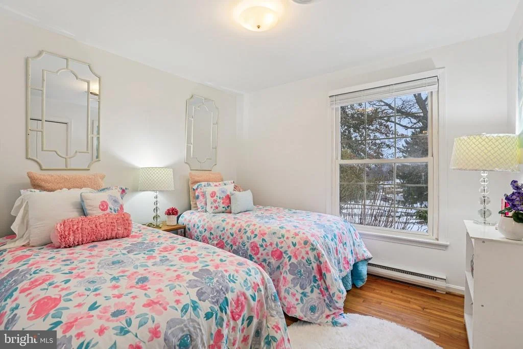 Photo of 24140 DOREEN DRIVE