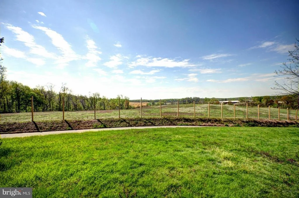 Photo of 2930 OFFUTT ROAD